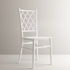 כסא דגם יונידו לבן